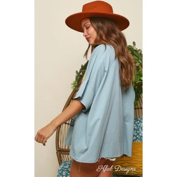 🌼LAST 1! Vintage Blue Smiley Daisy Loose Fit Graphic Tee! - Picture 5 of 10